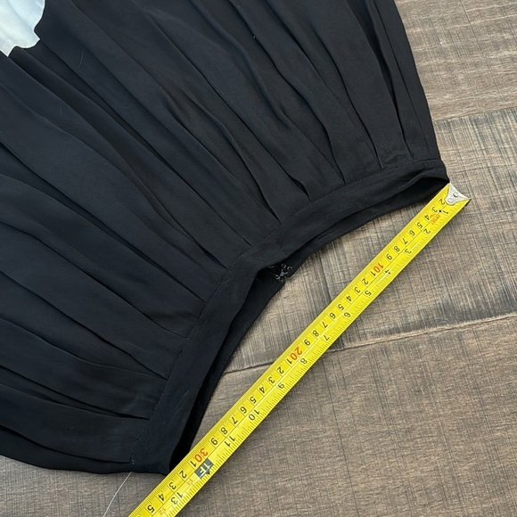 NWT NICOLE MILLER SKIRT SIZE 6 - Picture 5 of 16